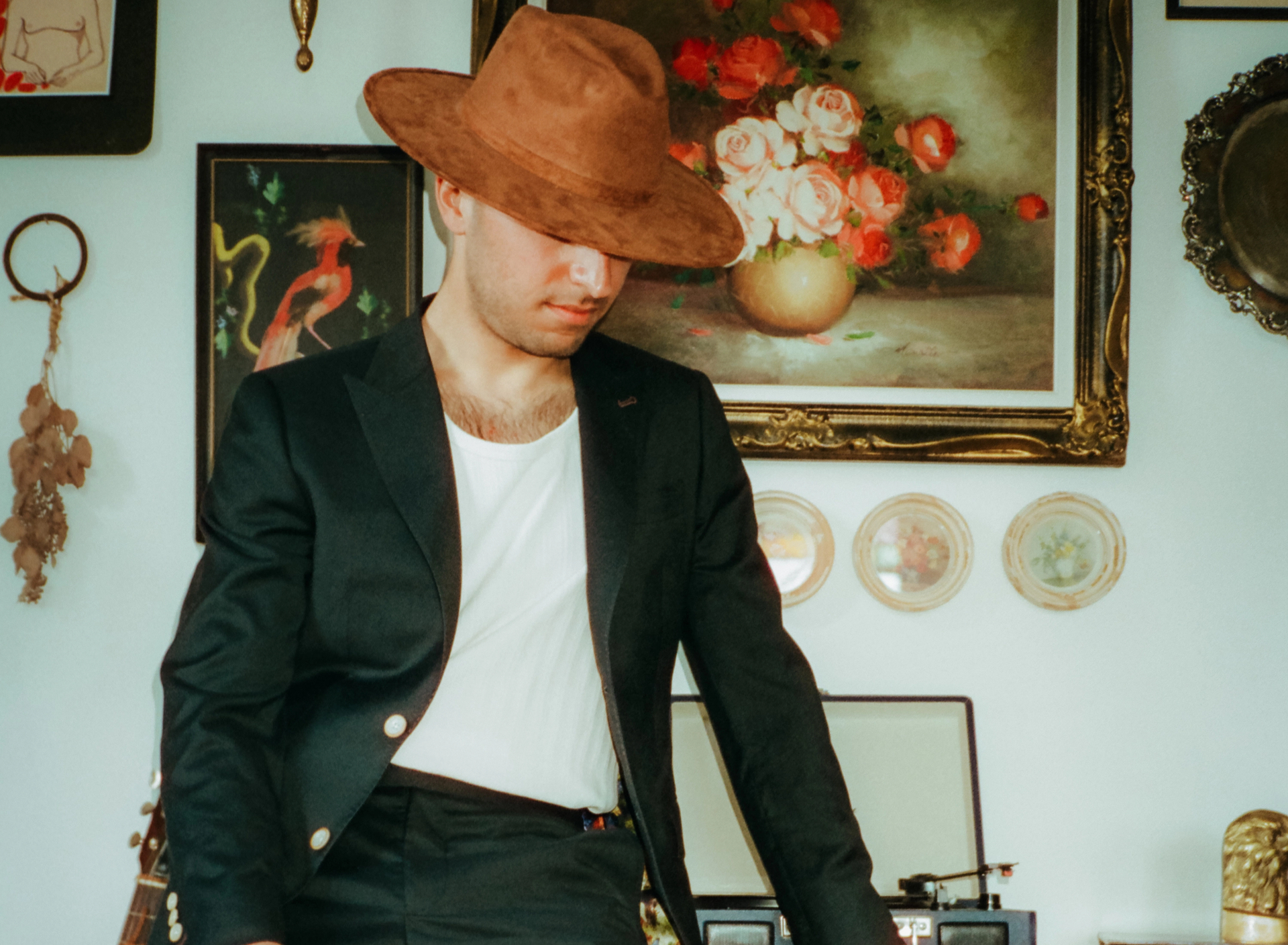 Holiday Season 2025 : A Guide to Christmas Party Outfits