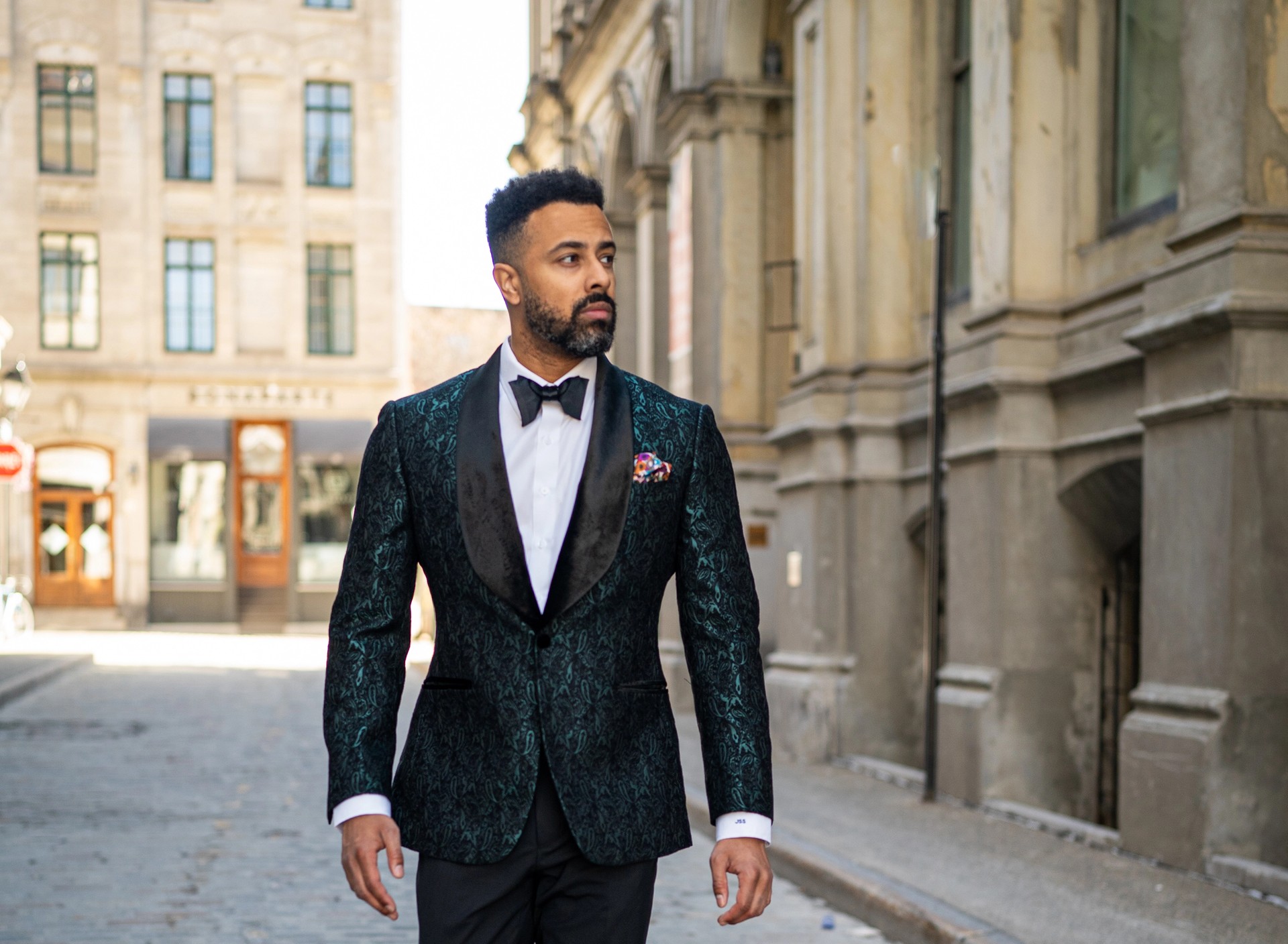 Tuxedos & Suits: To Buy or To Rent?