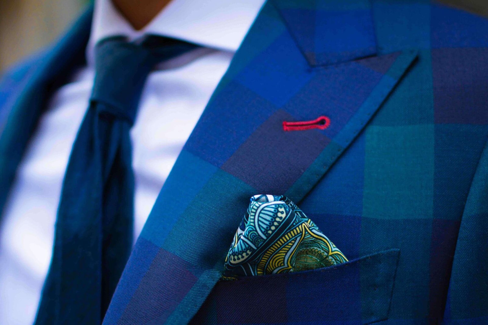 EVERYTHING YOU NEED TO KNOW ABOUT SUIT LAPELS