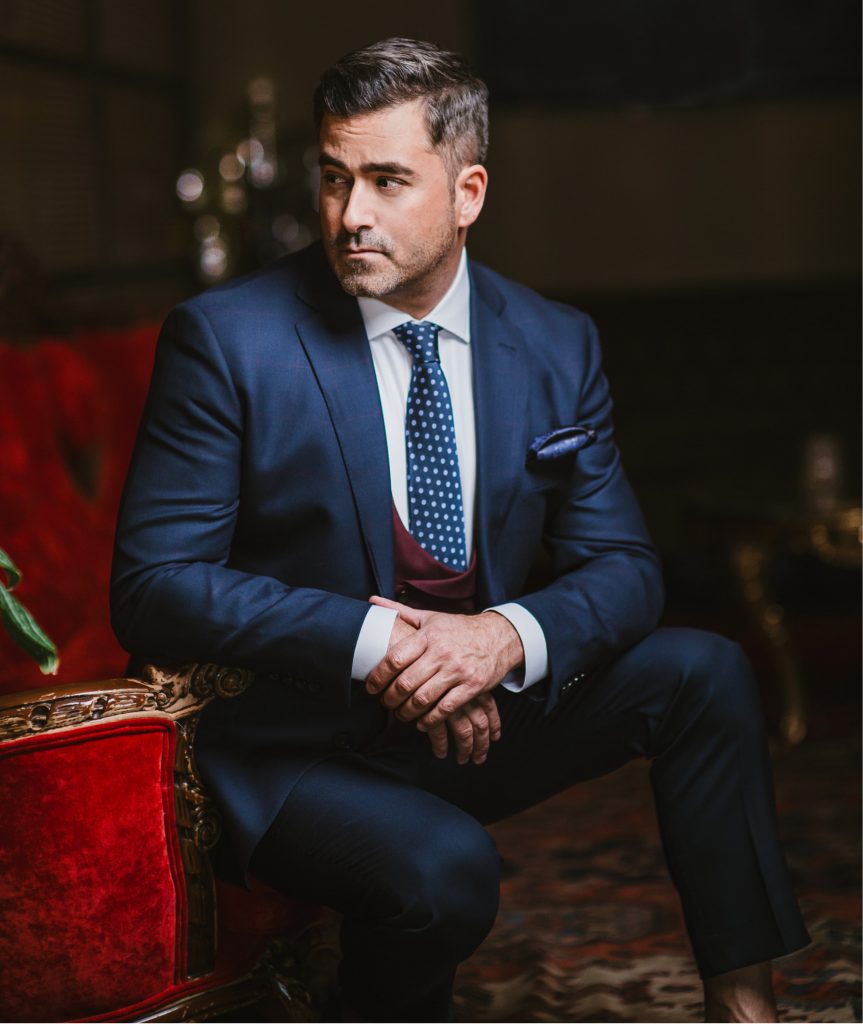 Benoit-Gagnon-in-a-3-piece-half-canvas-suit-2-863x1024.jpg