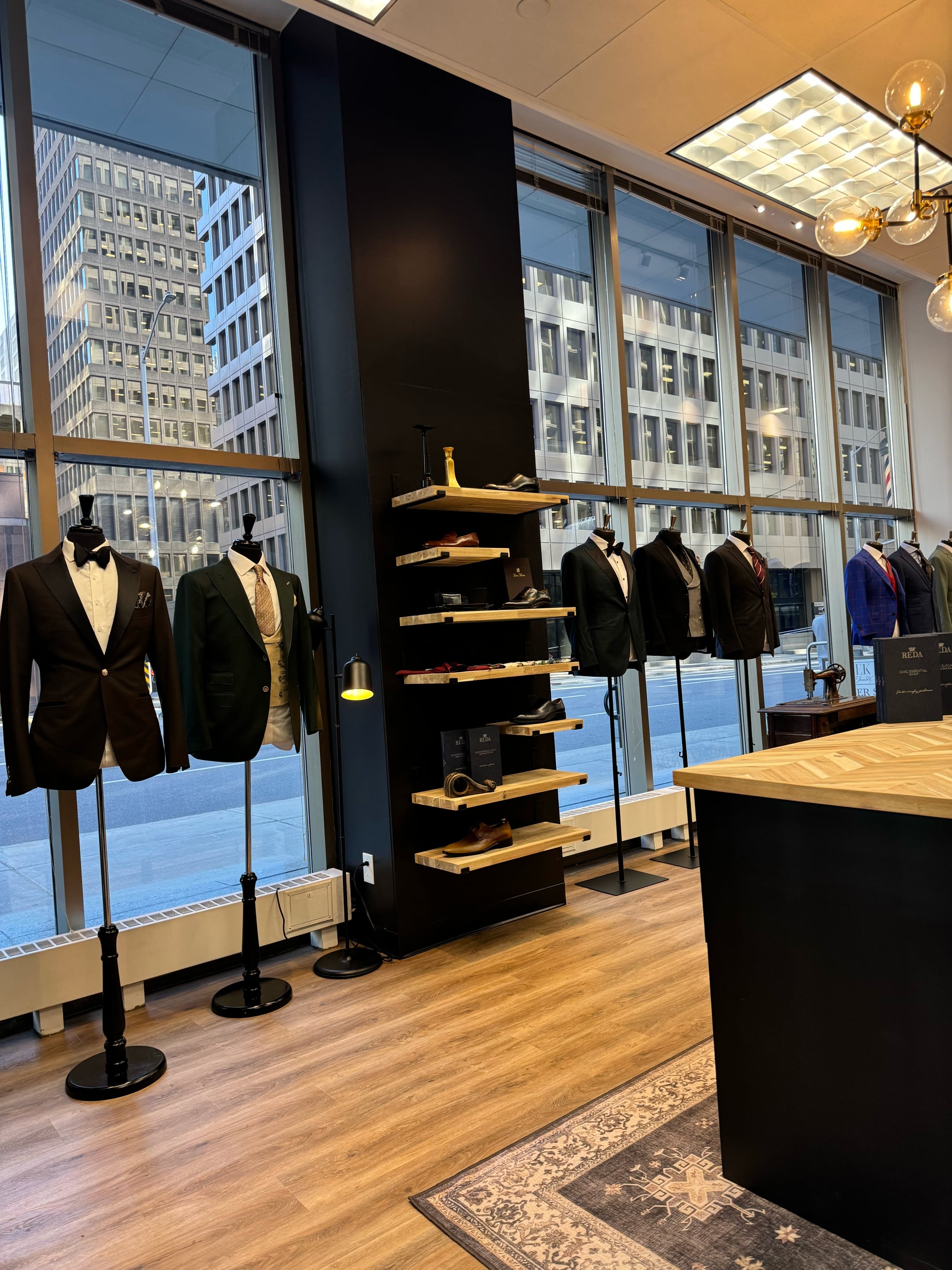 SUITABLEE Showroom Image