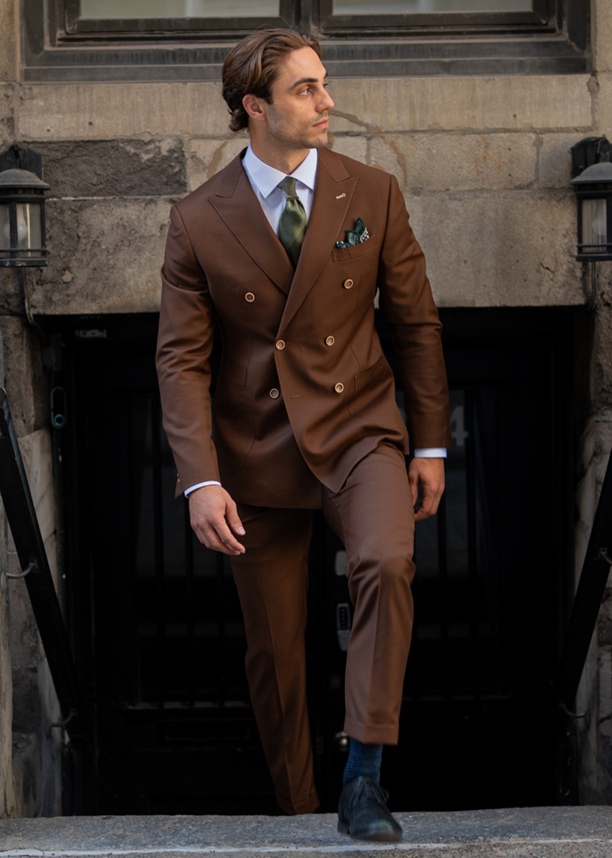 brown-men-suit_1.jpg brown-men-suit_1.jpg