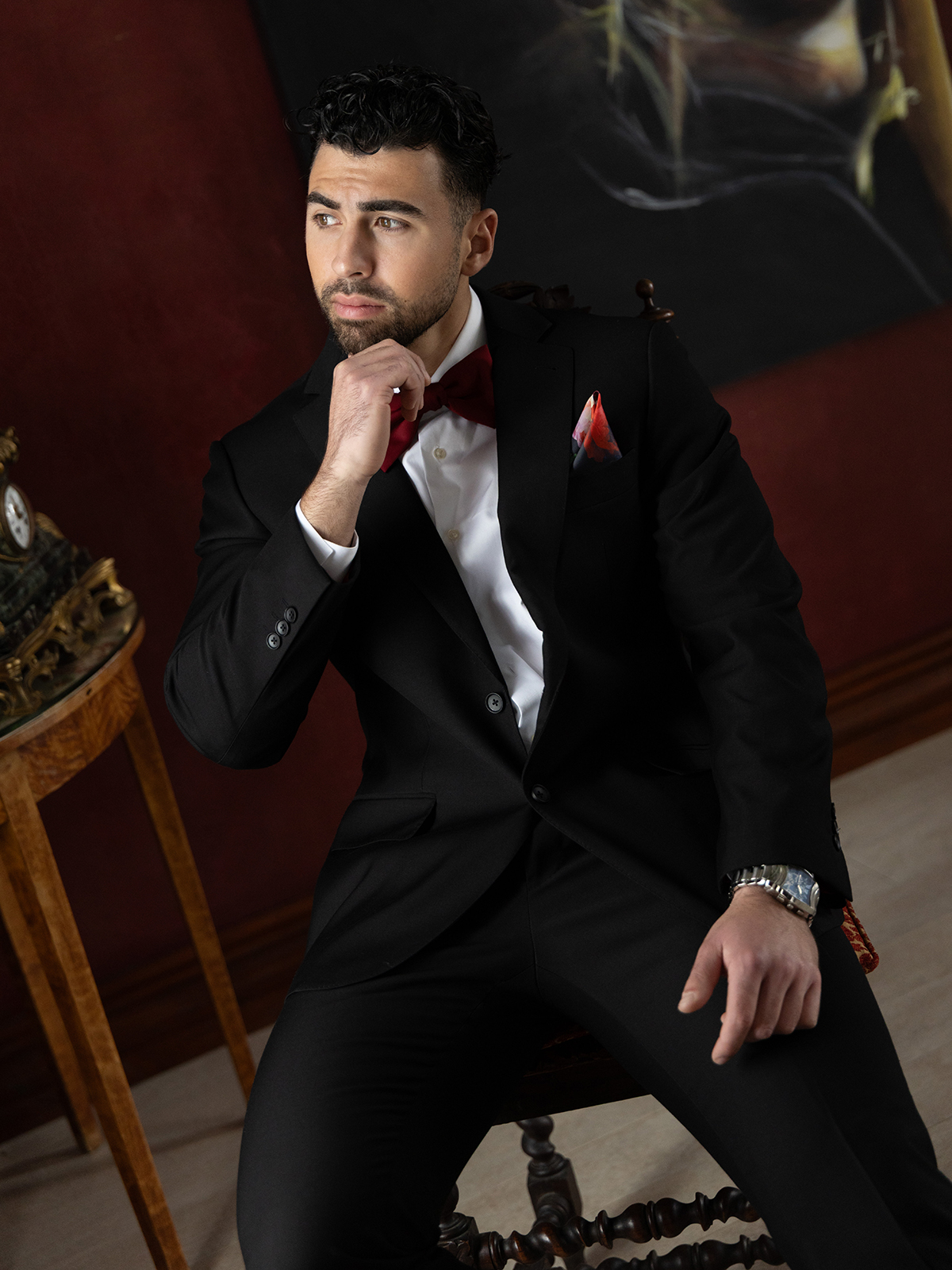 costume-mariage-noir-noeud-papillon-rouge-montreal-suitablee.jpg