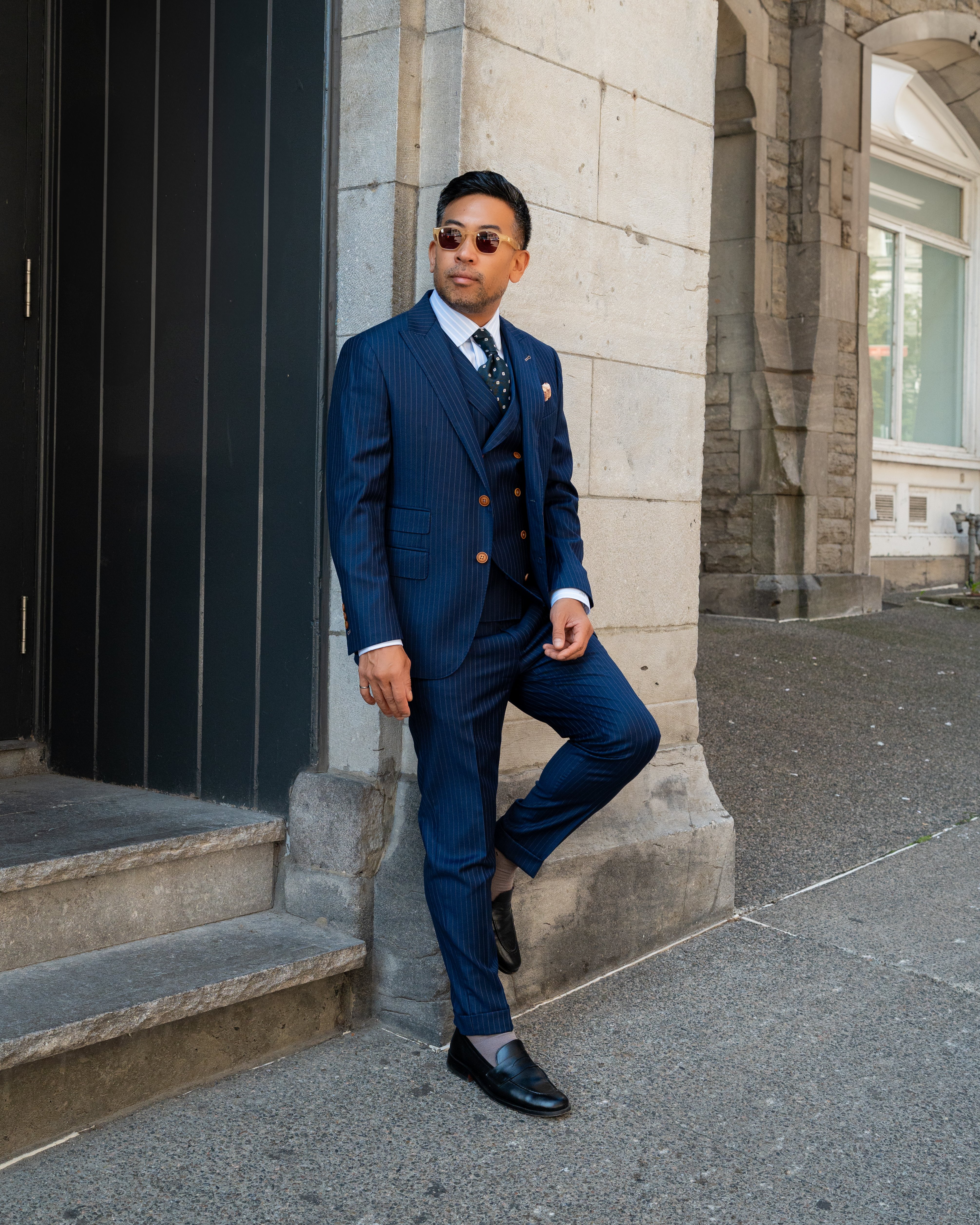 made-to-measure-blue-mens-suit-street-style-suitablee.jpg