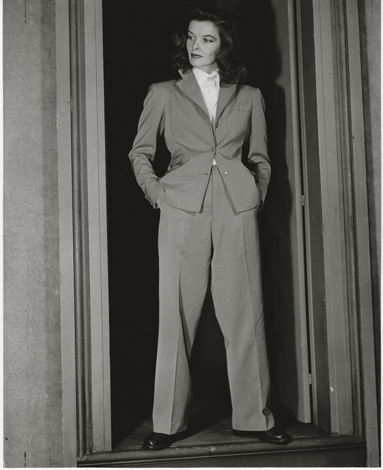 suit-women-in-70.jpg suit-women-in-70.jpg