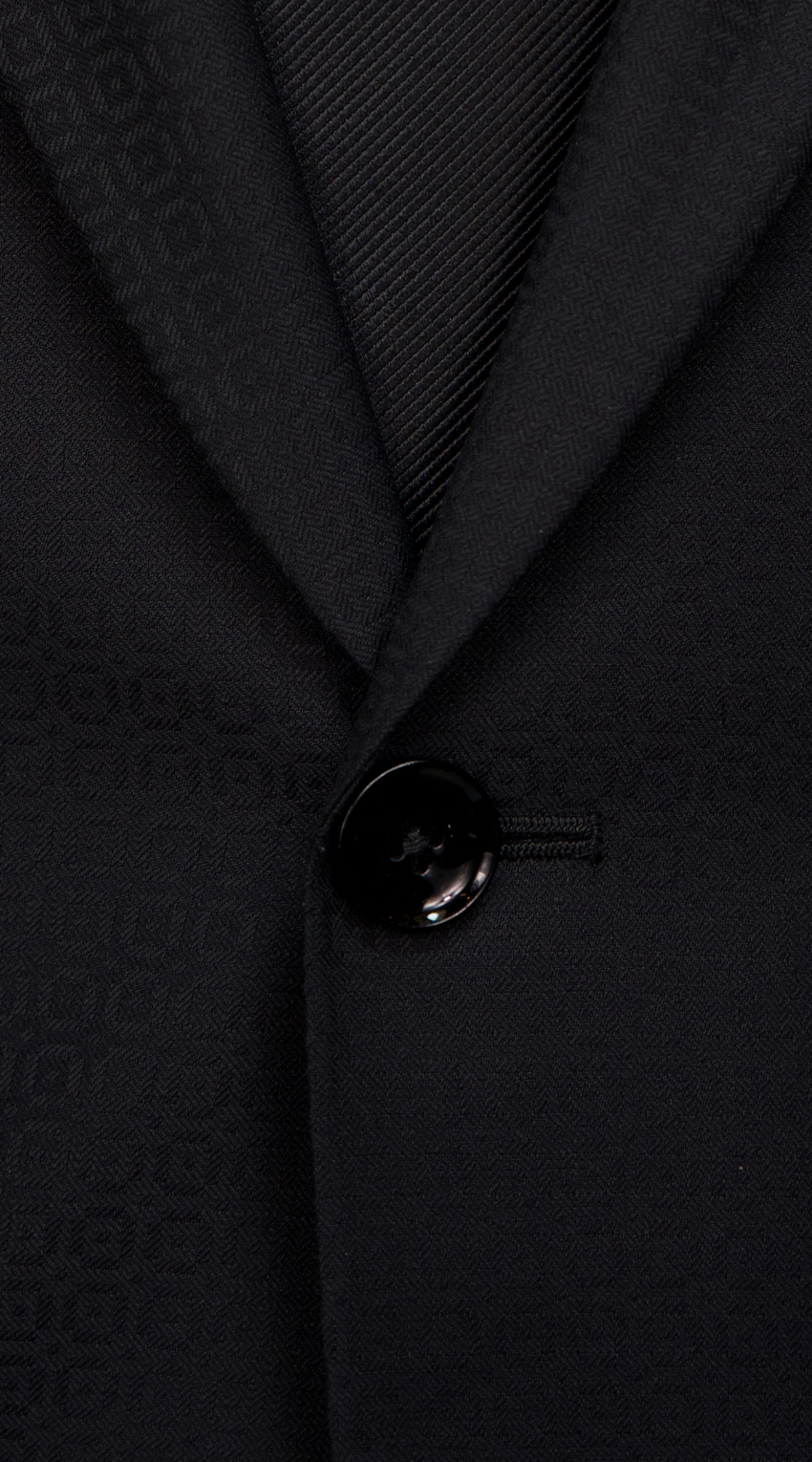 Black Circular Texture Suit