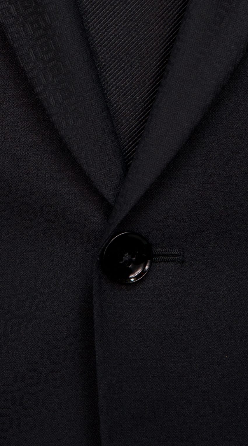 Black Circular Texture Suit