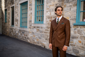 Brown double-breasted custom suit with peak lapels, patch pockets, and pick stitching, custom suits Laval, SUITABLEE